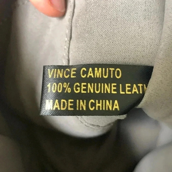 Vince Camuto Convertible crossbody to clutch/Wristlet black & white leather bag - Picture 6 of 7